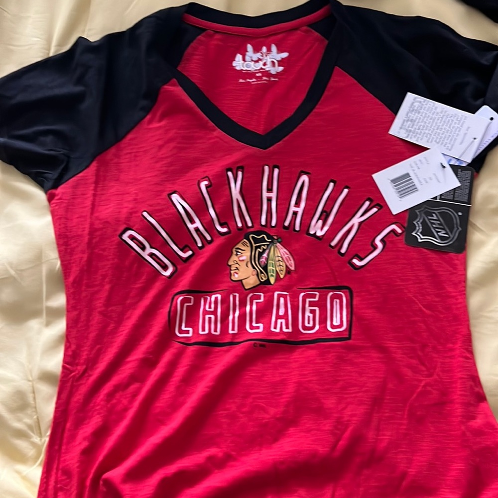 Black hawks t shirt women new